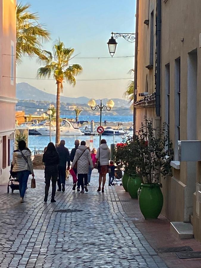 Les Nuits Etoilees, Studio Terrasse Apercu Mer, Tres Lumineux, Ac, 100M Du Port Sanary Eksteriør billede